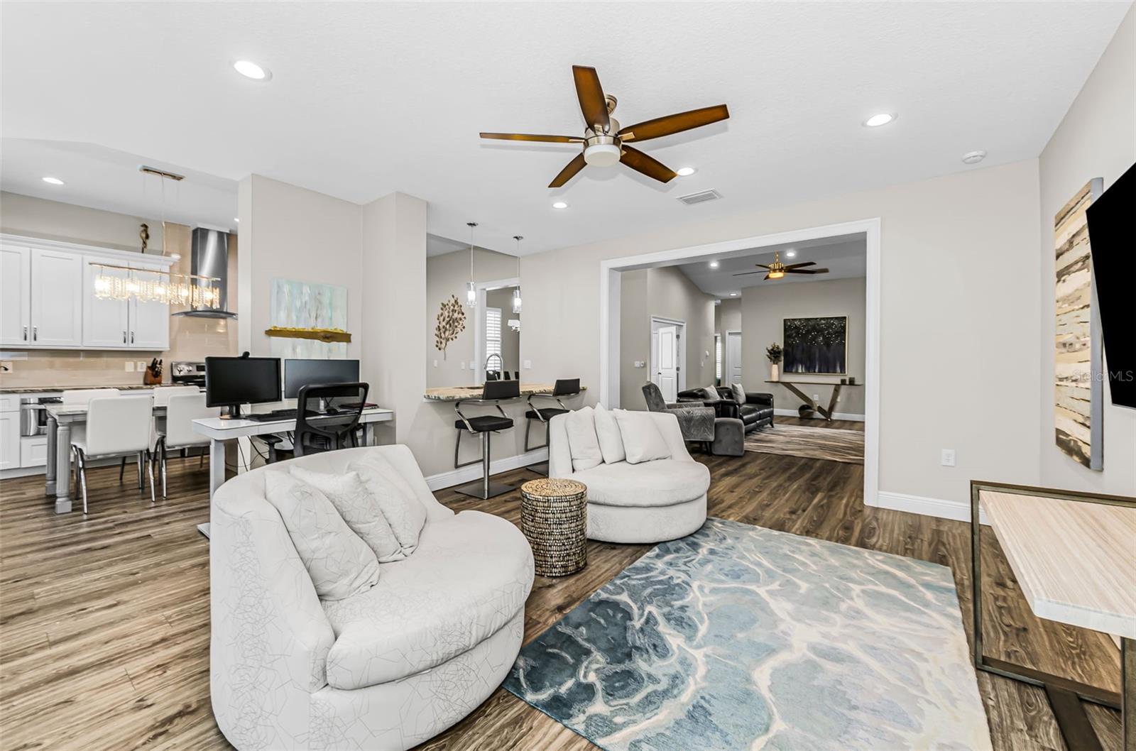 PARCEL B - THE PINNACLE - Residential