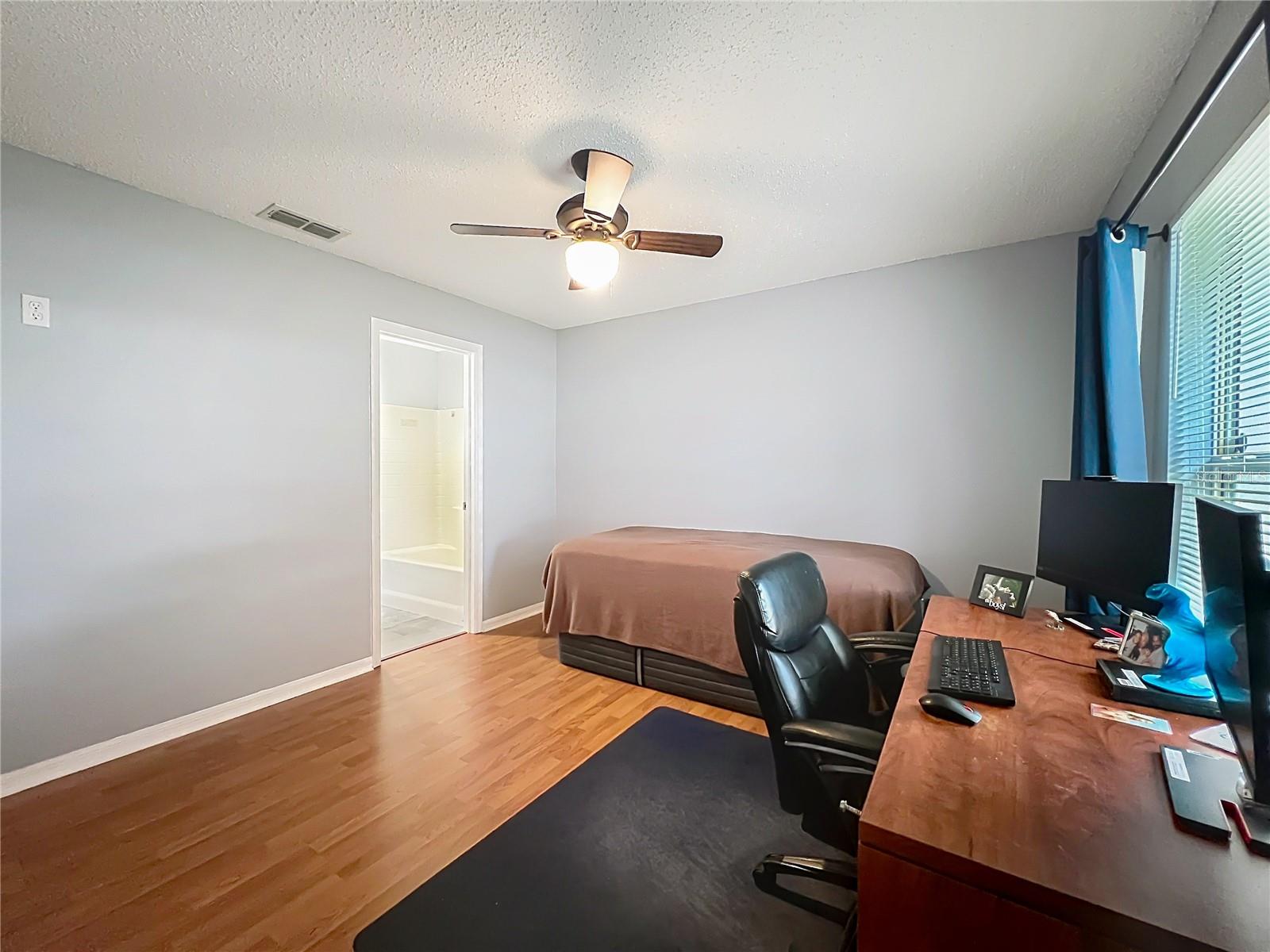 MINNEOLA OAK VALLEY PH 03 LT 362 PB 50 - Residential