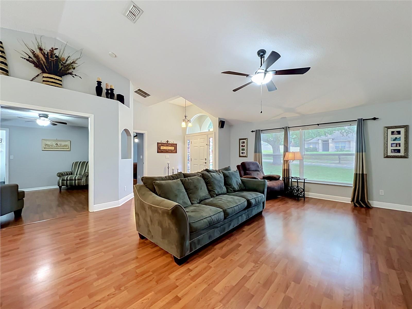 MINNEOLA OAK VALLEY PH 03 LT 362 PB 50 - Residential