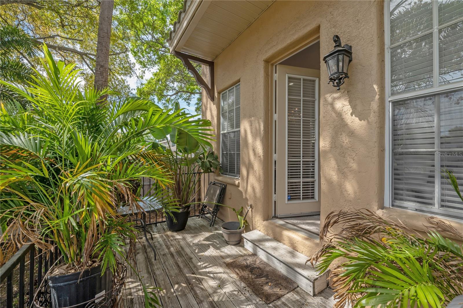 HANSEN MANOR TWNHMS - Residential Lease