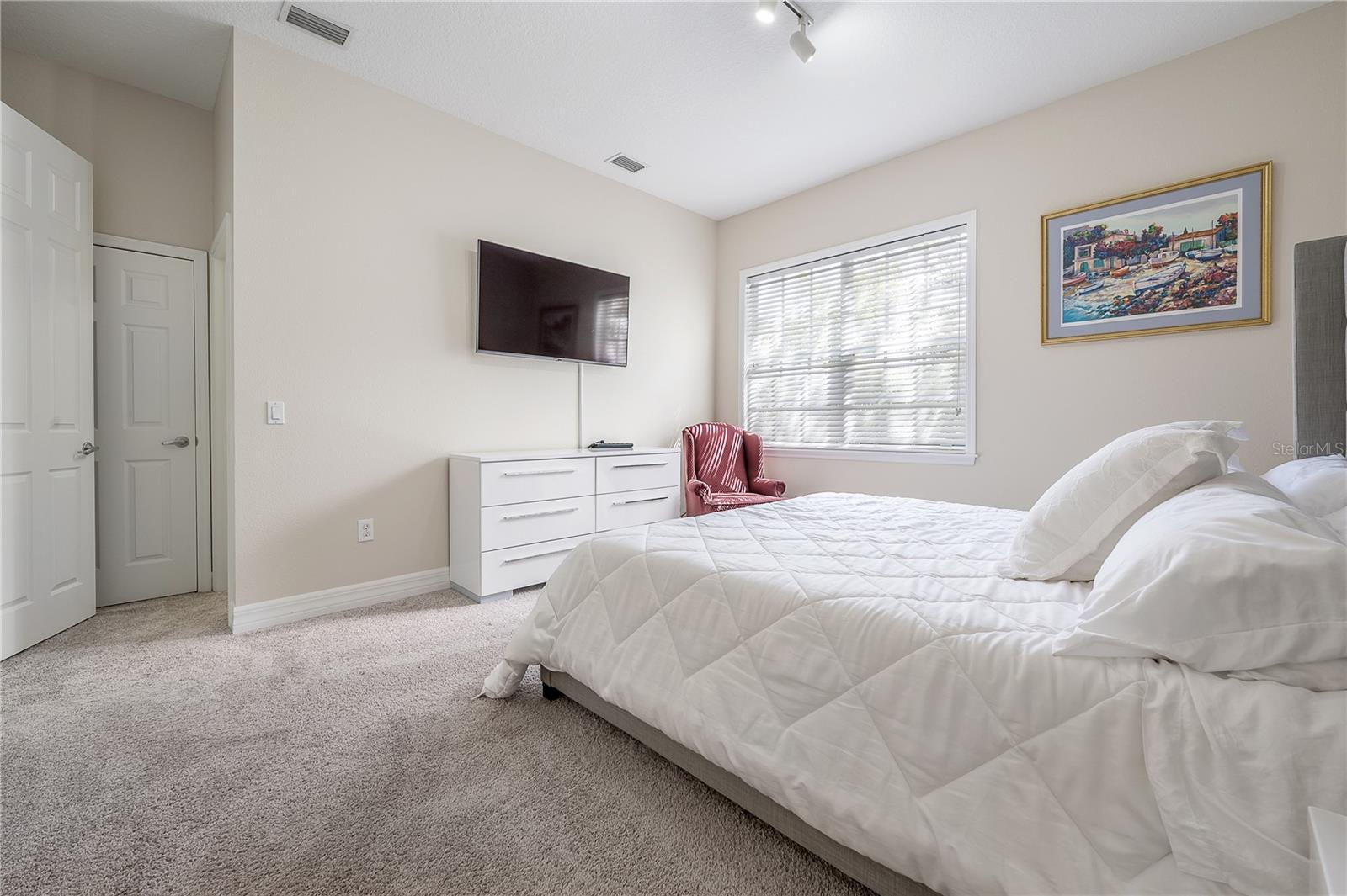 HANSEN MANOR TWNHMS - Residential Lease