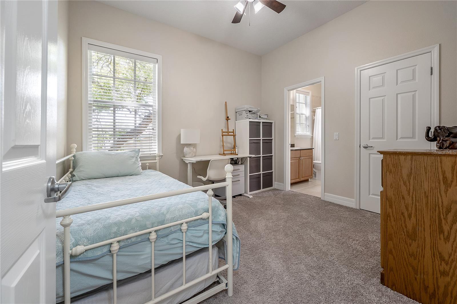 HANSEN MANOR TWNHMS - Residential Lease