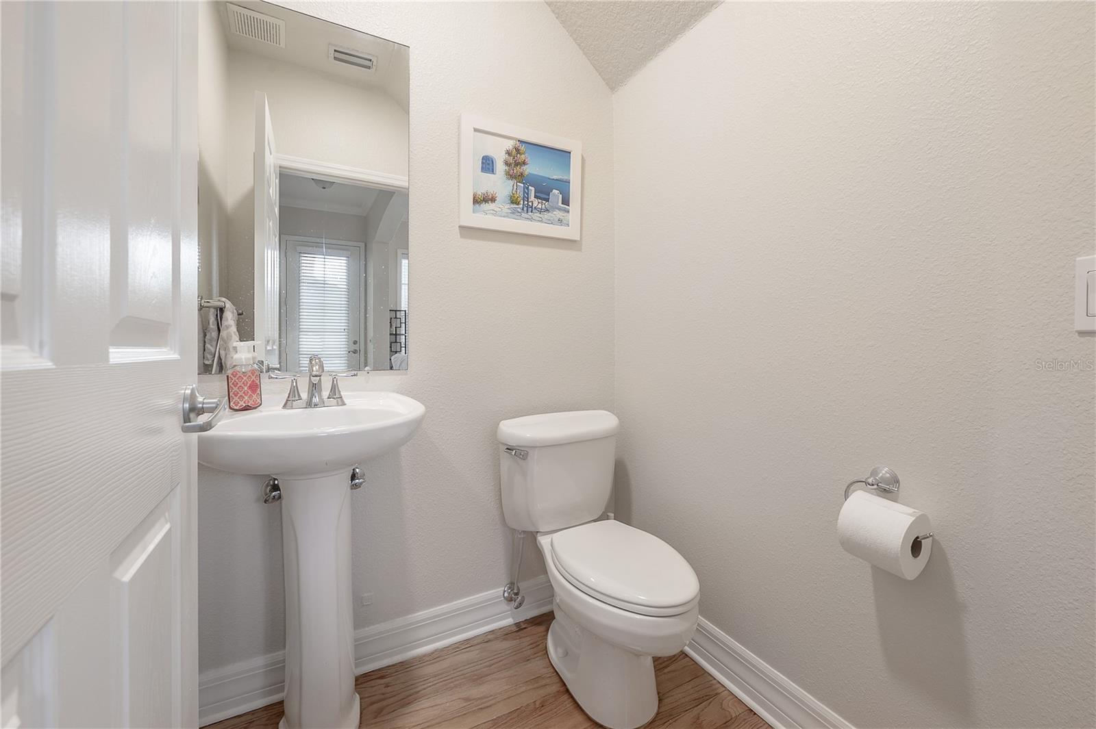 HANSEN MANOR TWNHMS - Residential Lease