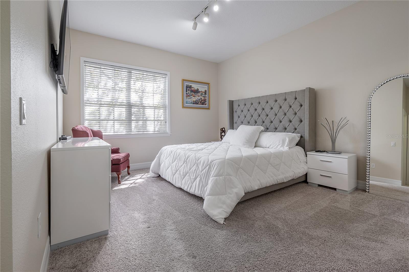 HANSEN MANOR TWNHMS - Residential Lease