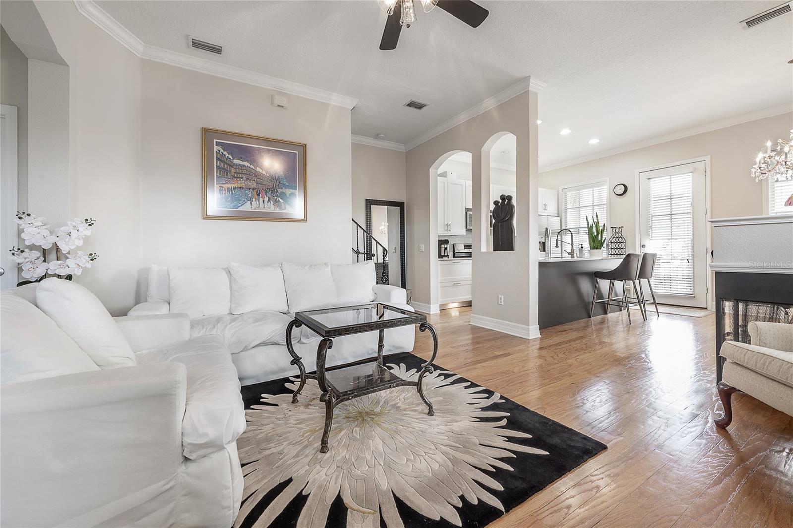 HANSEN MANOR TWNHMS - Residential Lease