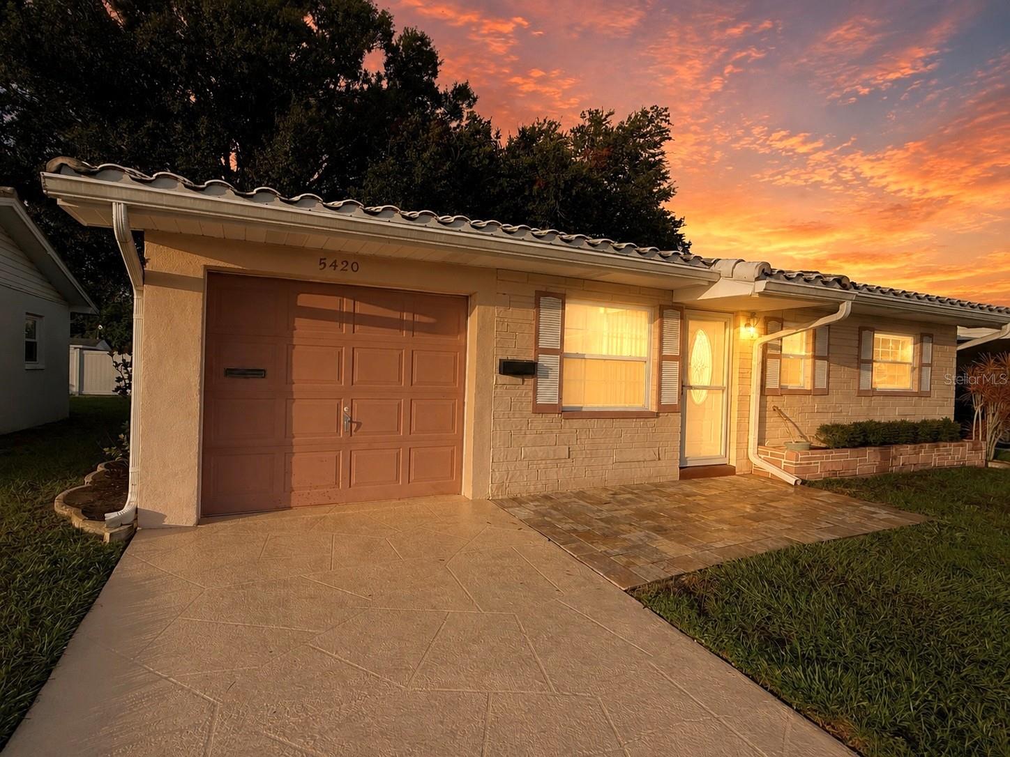 SPRINGWOOD VILLAS - Residential