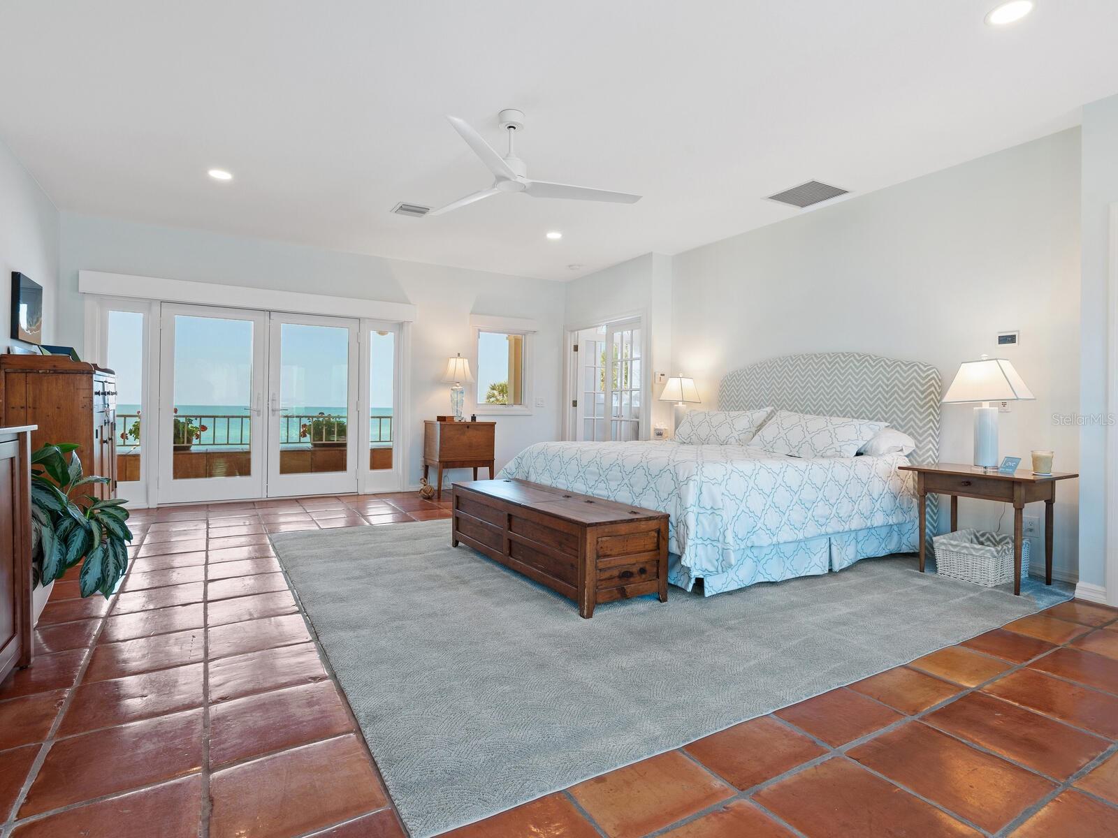 CASEY KEY - Residential