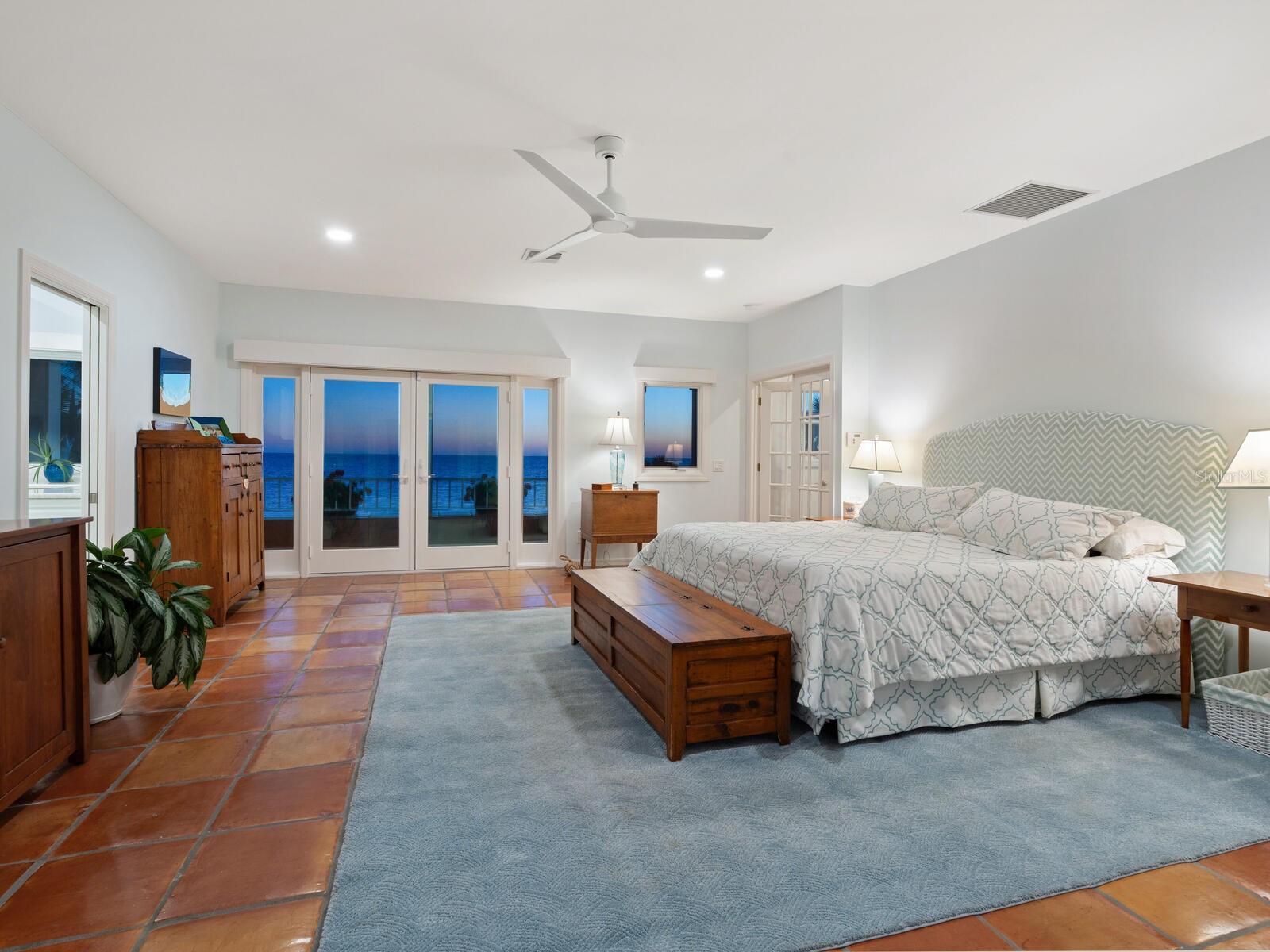 CASEY KEY - Residential