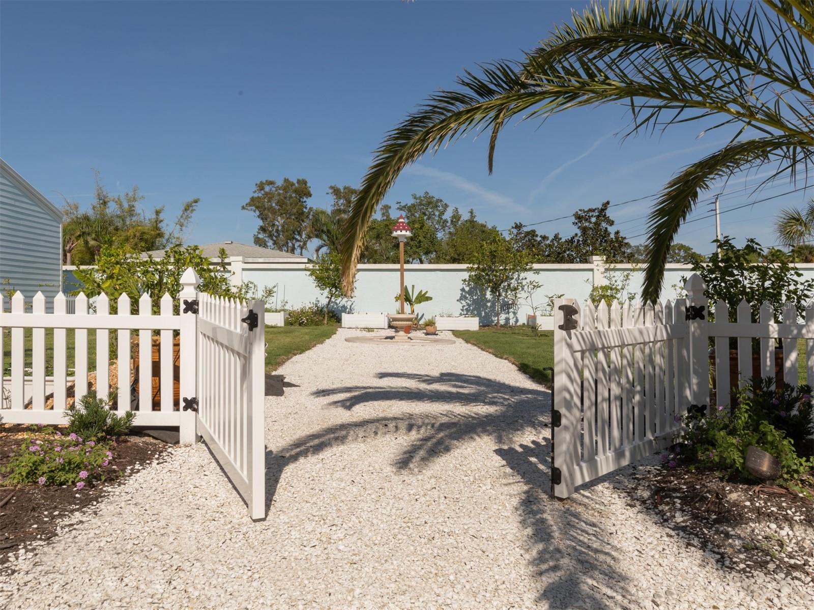 NOT IN A SUBDIVISION - Residential