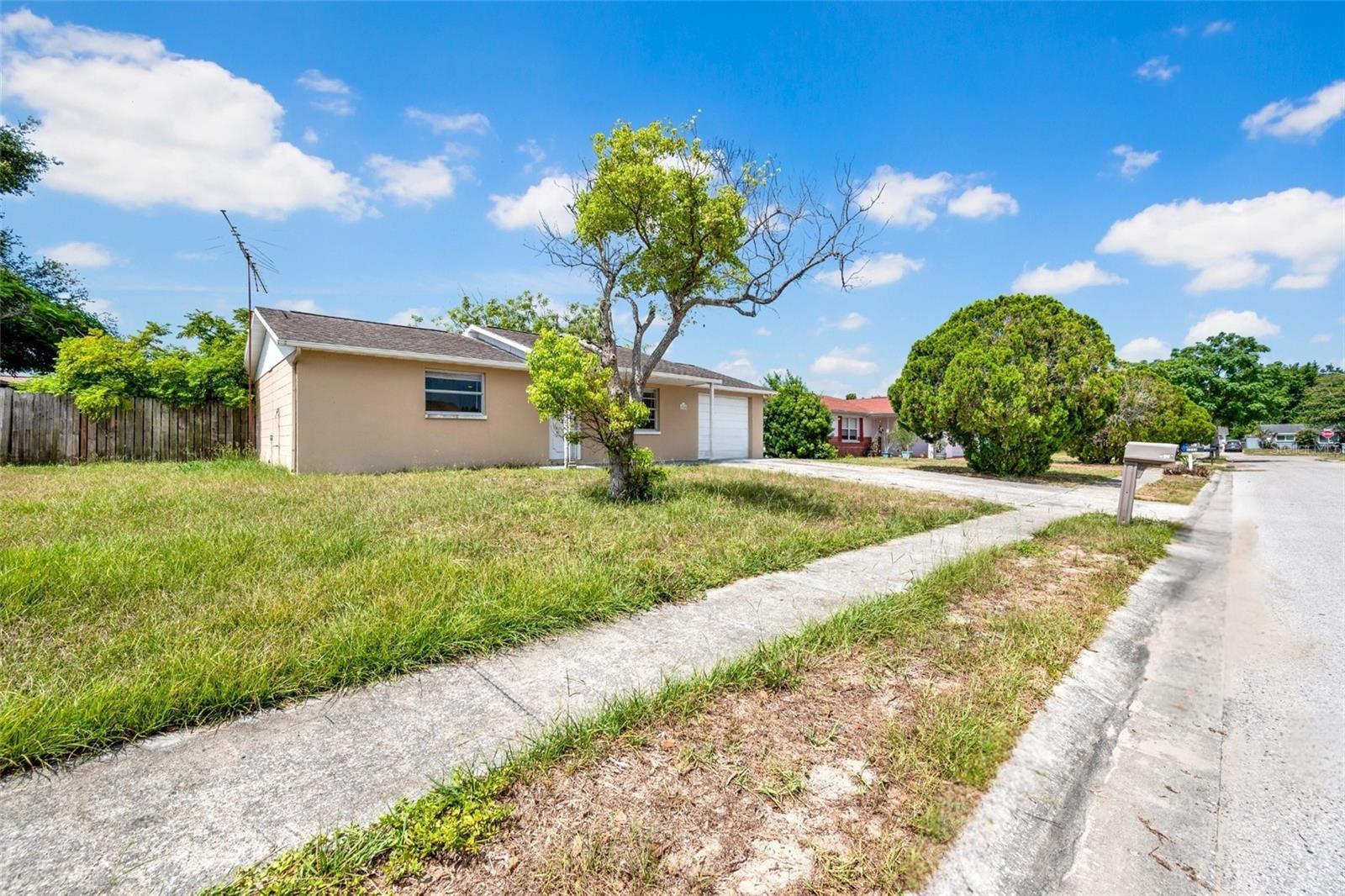 HILLANDALE - Residential