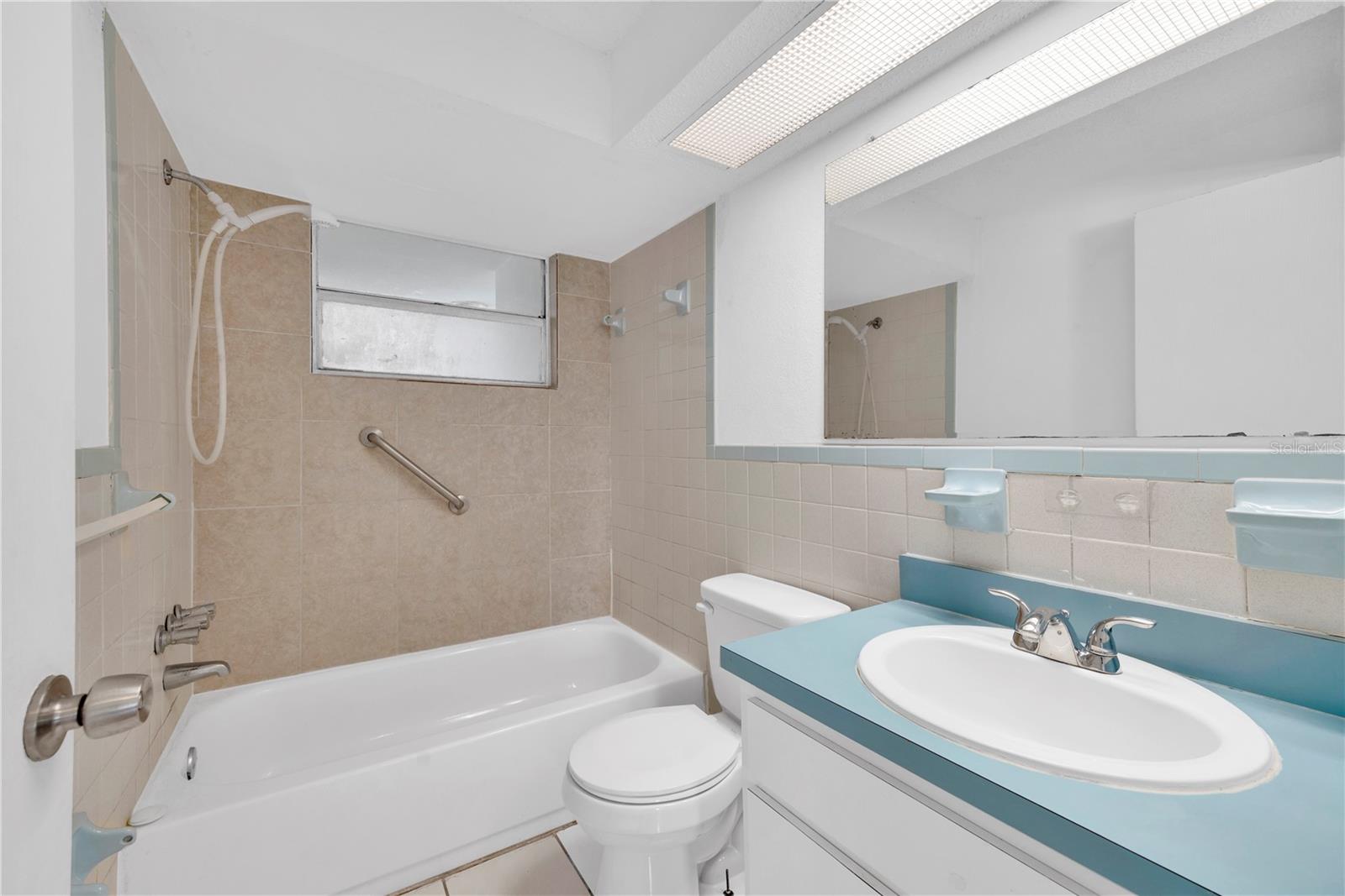HILLANDALE - Residential