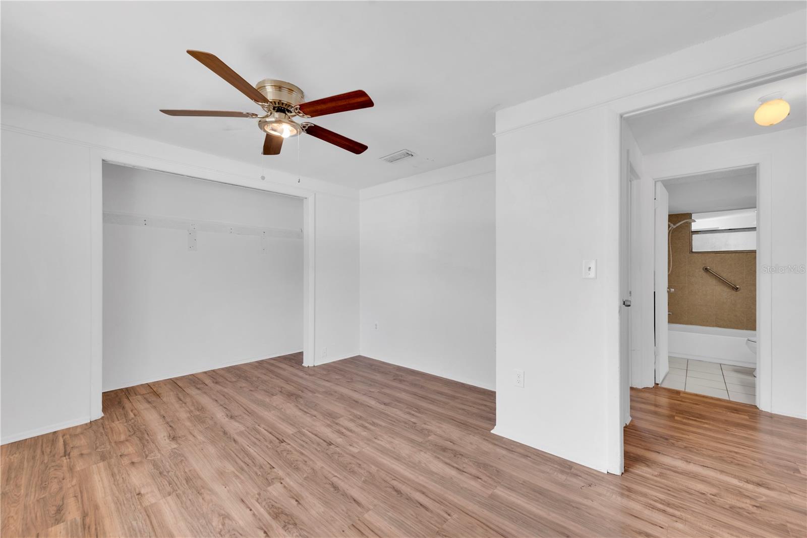 HILLANDALE - Residential