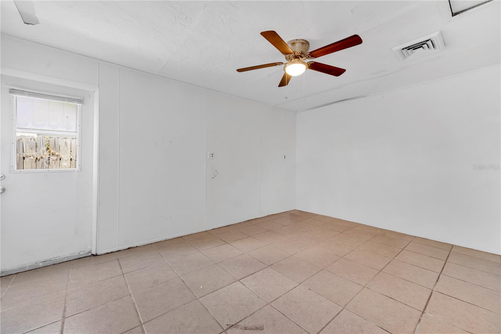 HILLANDALE - Residential