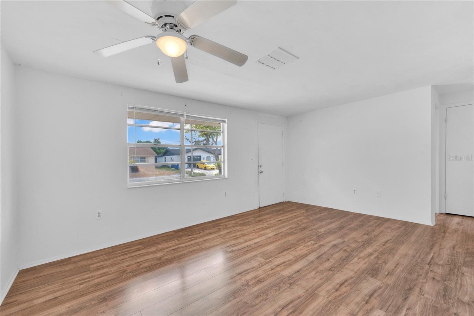 HILLANDALE - Residential