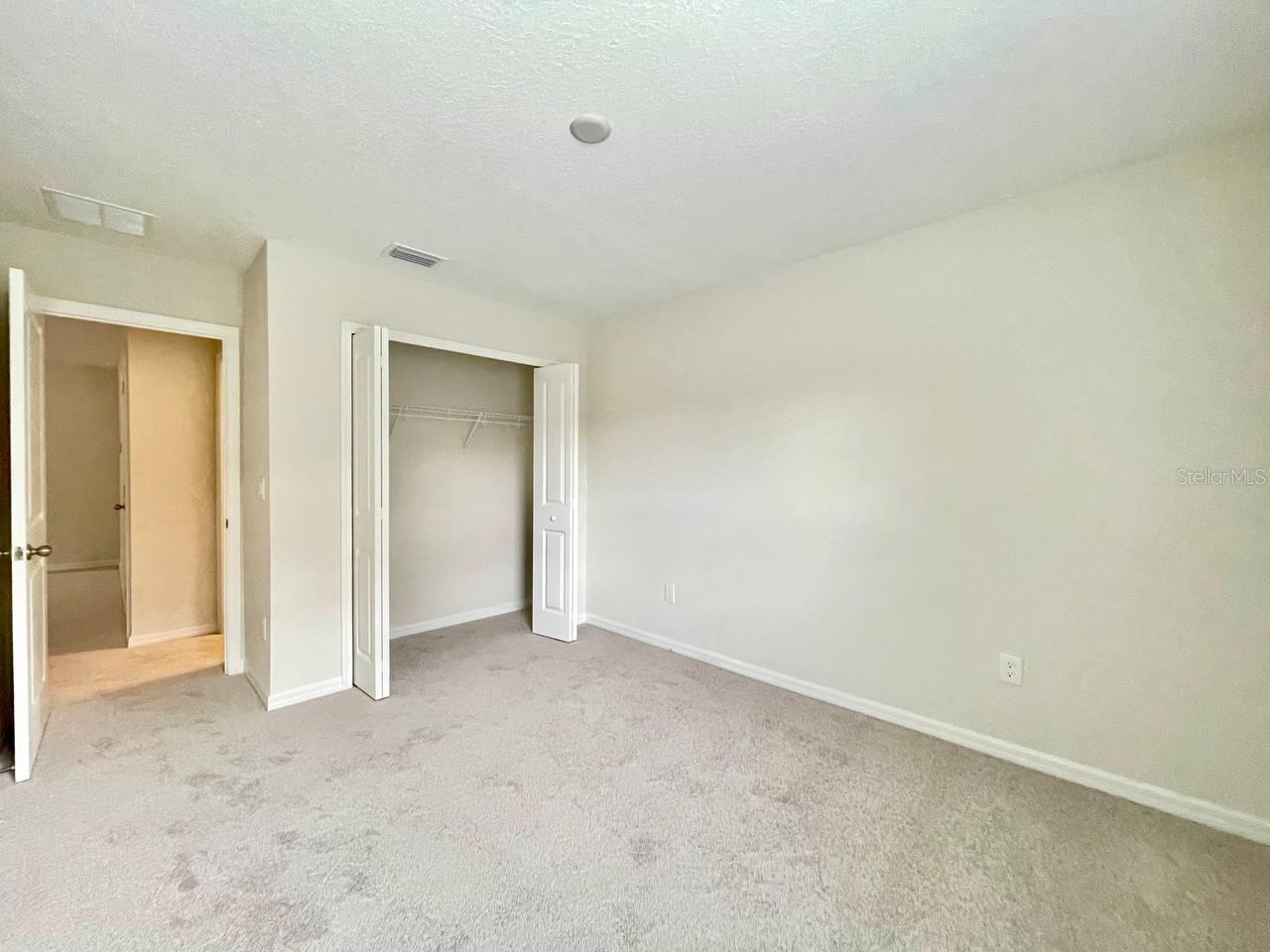 CALUSA CREEK TOWNHOMES - Residential Lease
