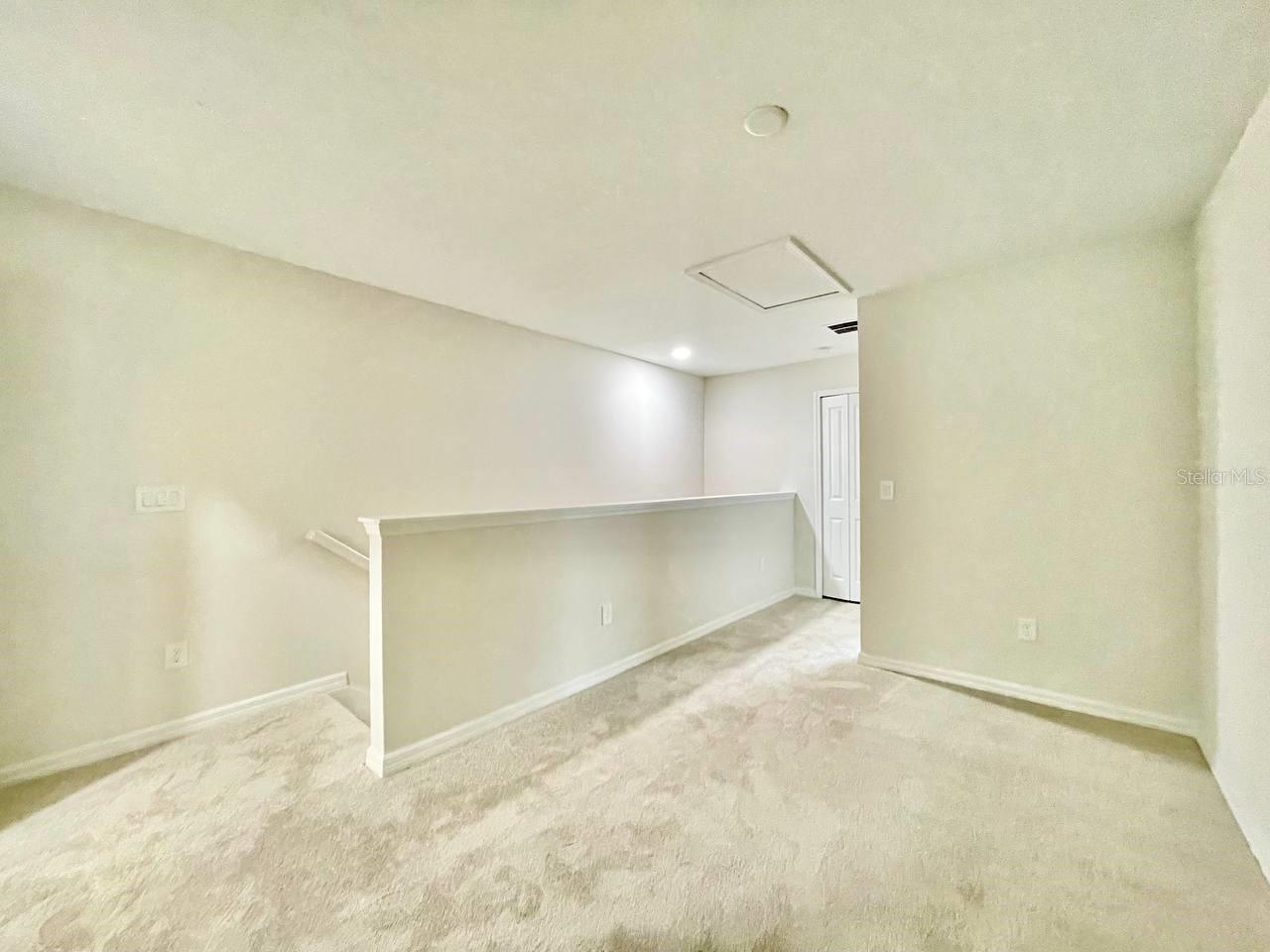 CALUSA CREEK TOWNHOMES - Residential Lease