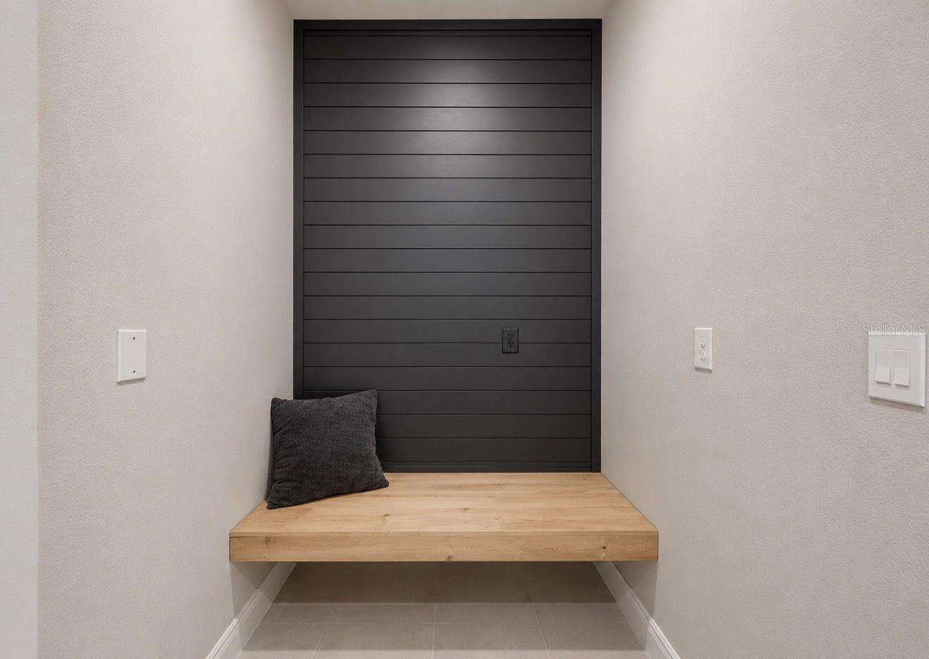 MANGROVE MANOR PH 1 - Residential
