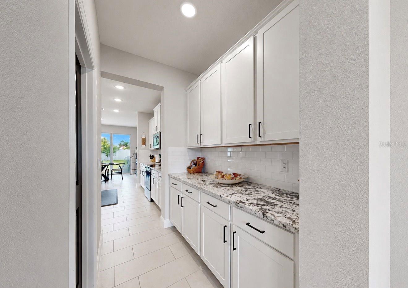 MANGROVE MANOR PH 1 - Residential