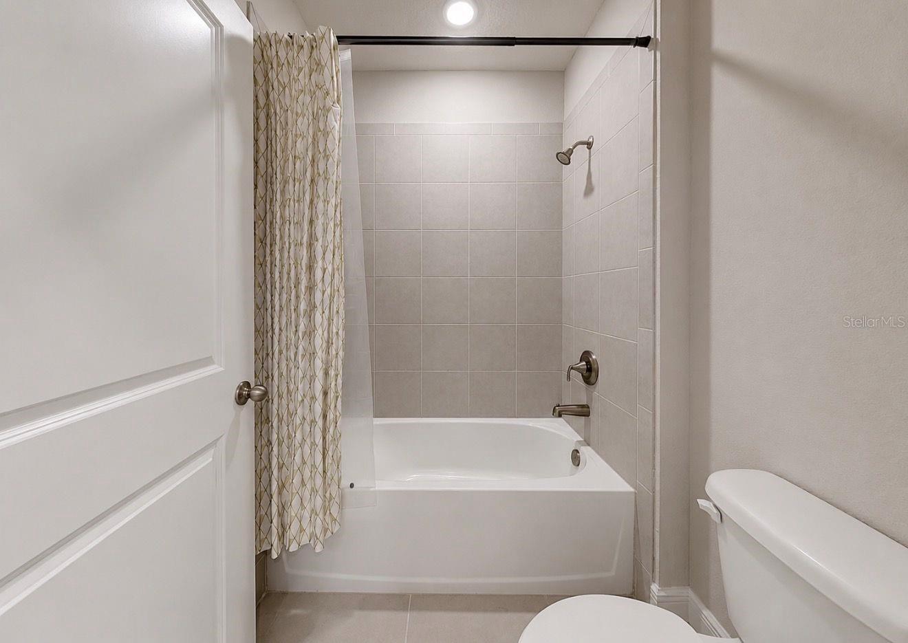 MANGROVE MANOR PH 1 - Residential