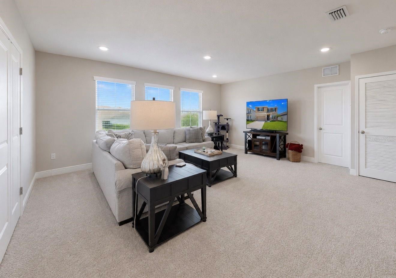 MANGROVE MANOR PH 1 - Residential