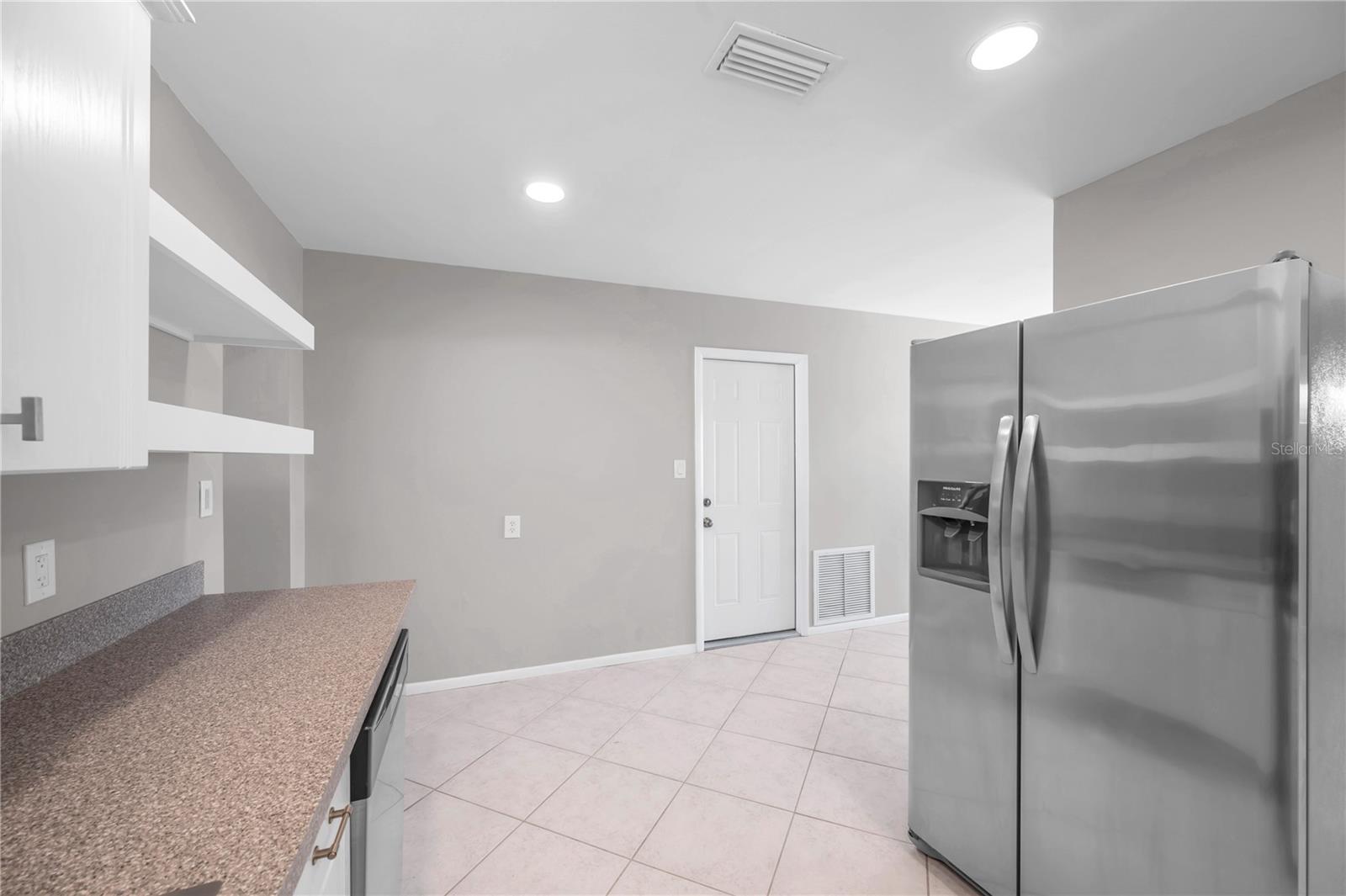 PINE GROVE ESTATES - Residential Lease