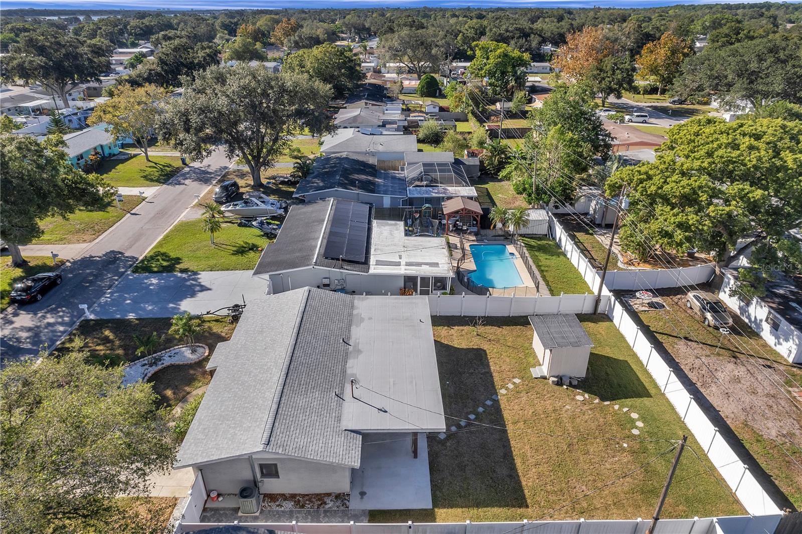 PINE GROVE ESTATES - Residential Lease