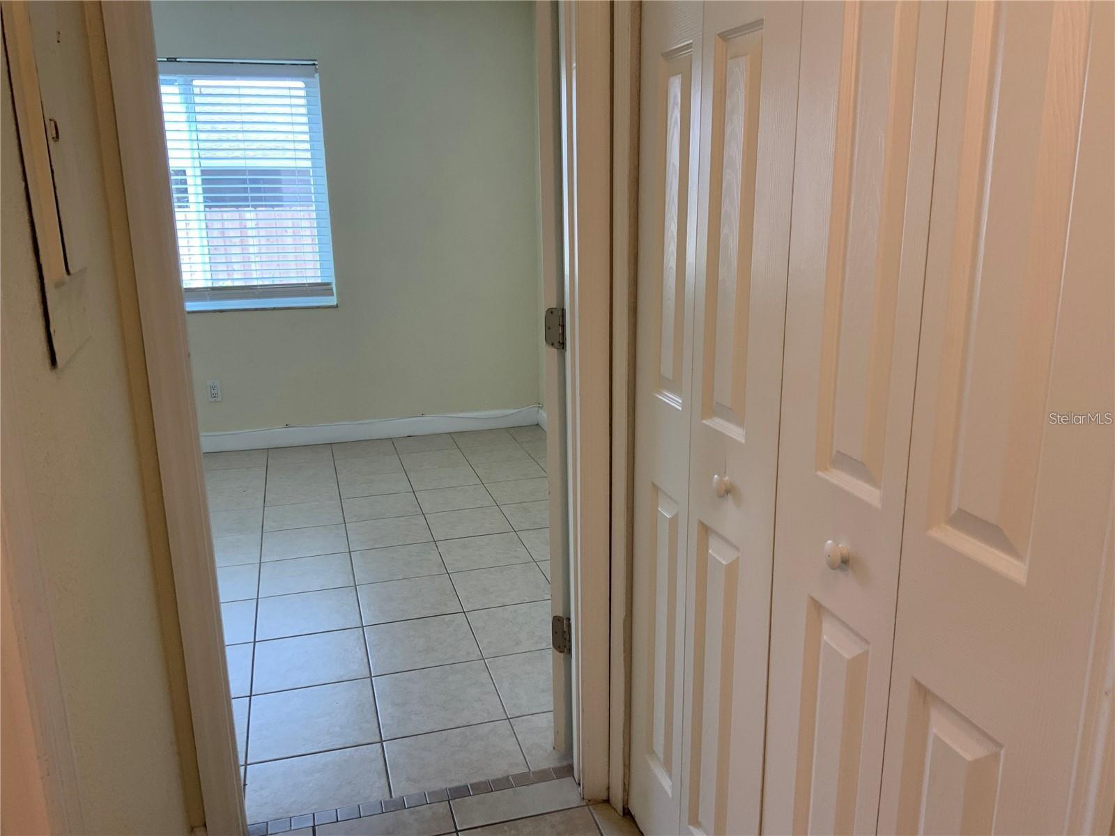 THE HAMPTONS AT BRANDON A CONDO - Residential Lease