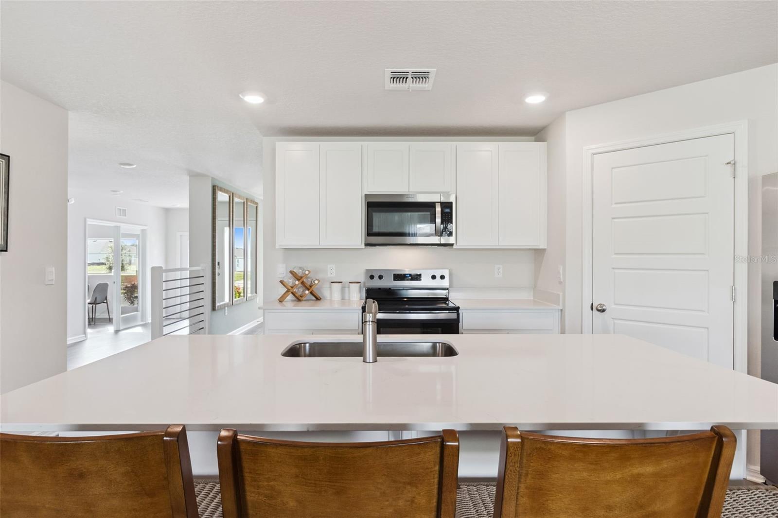 MAGNOLIA POINTE - Residential
