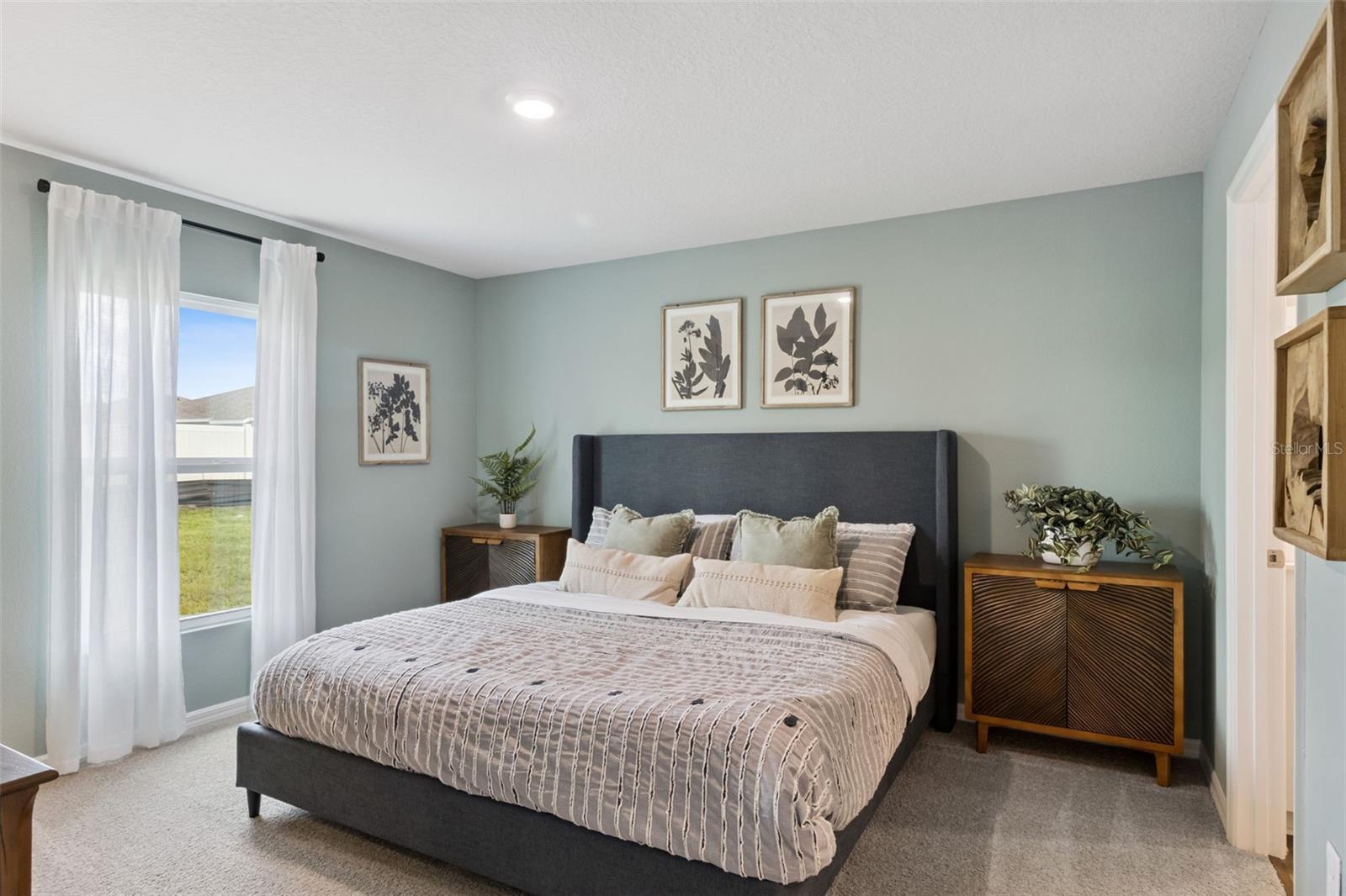 MAGNOLIA POINTE - Residential