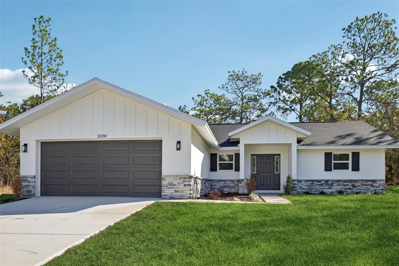 ROYAL HIGHLANDS - Residential