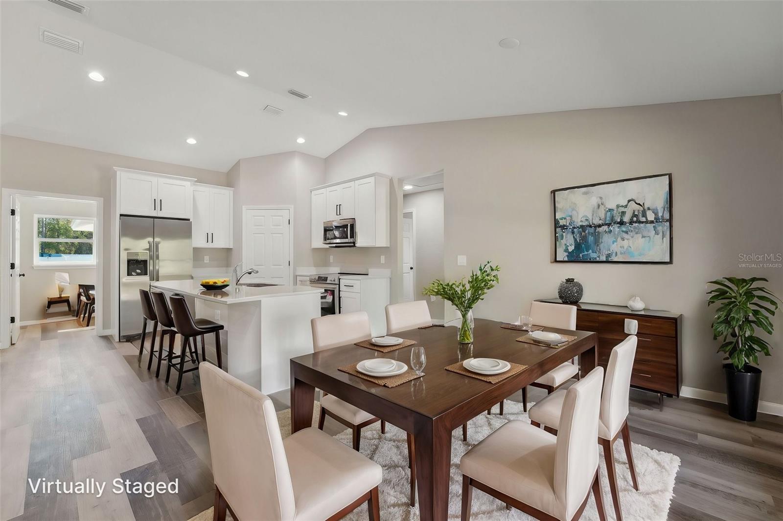 ROYAL HIGHLANDS - Residential
