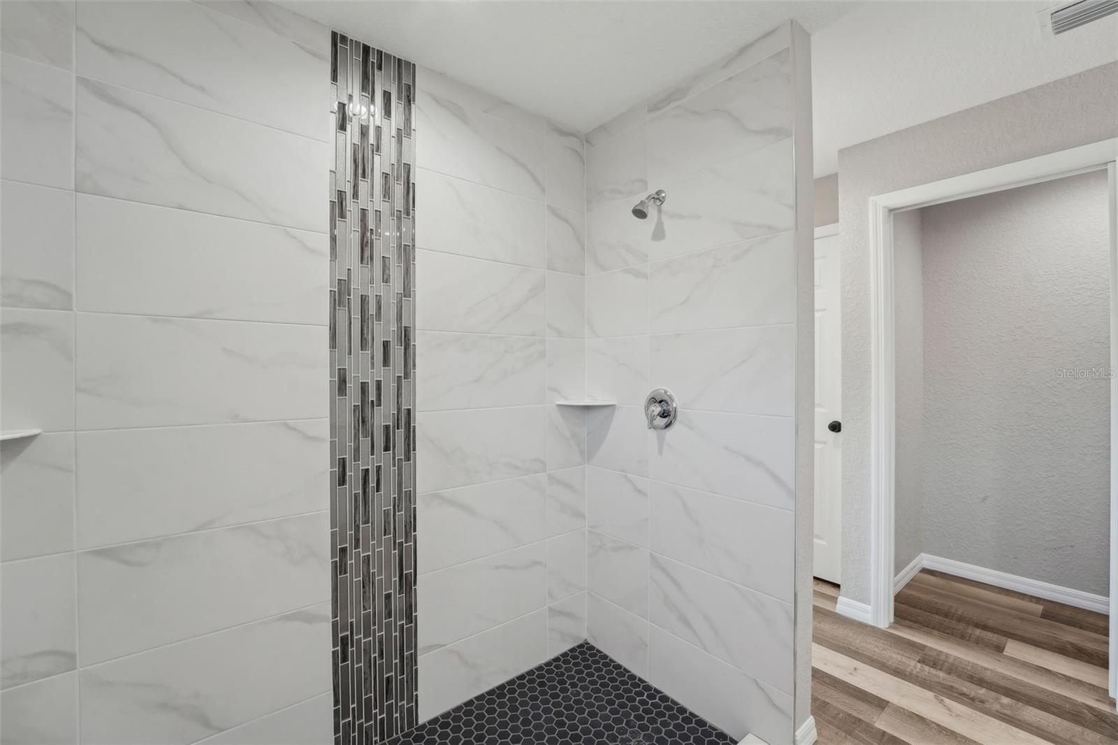ROYAL HIGHLANDS - Residential
