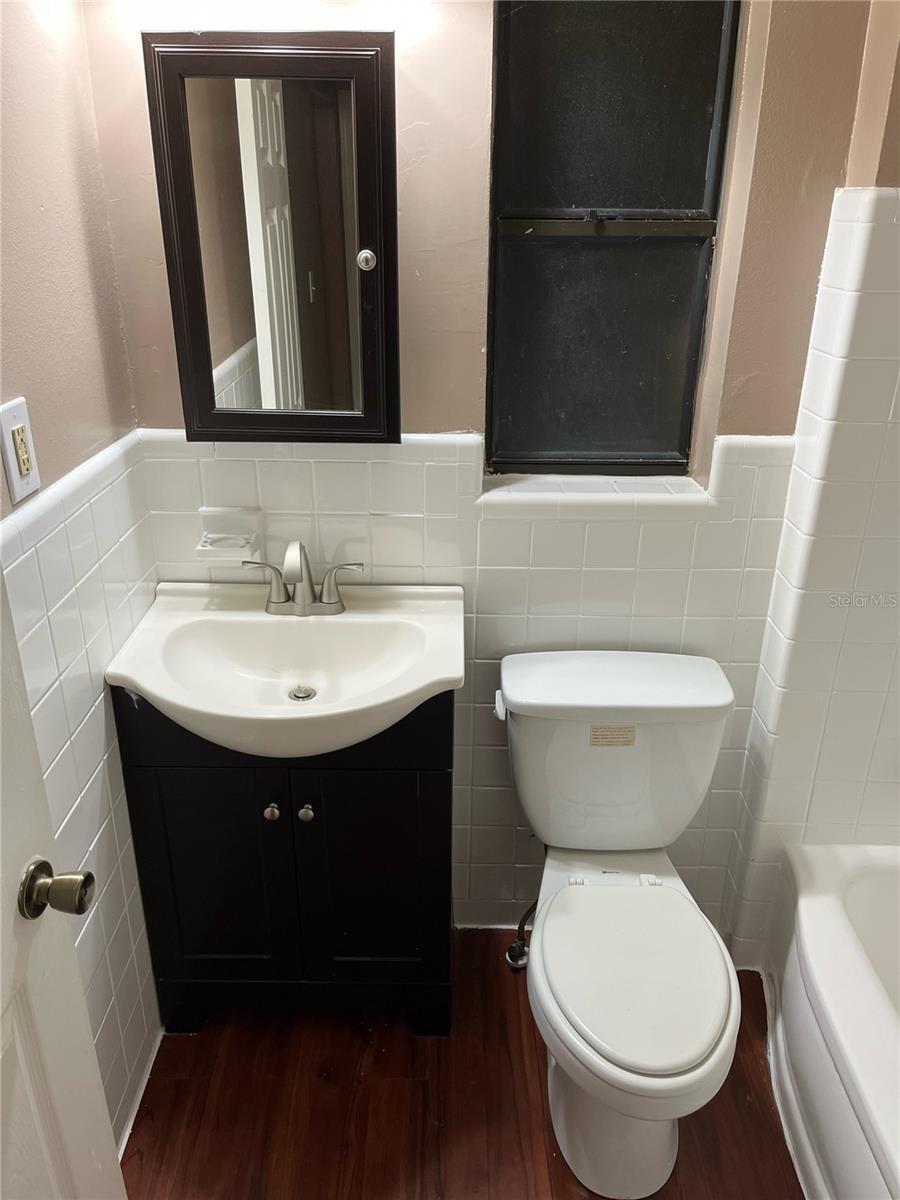 ORANGE VIEW - Residential Lease