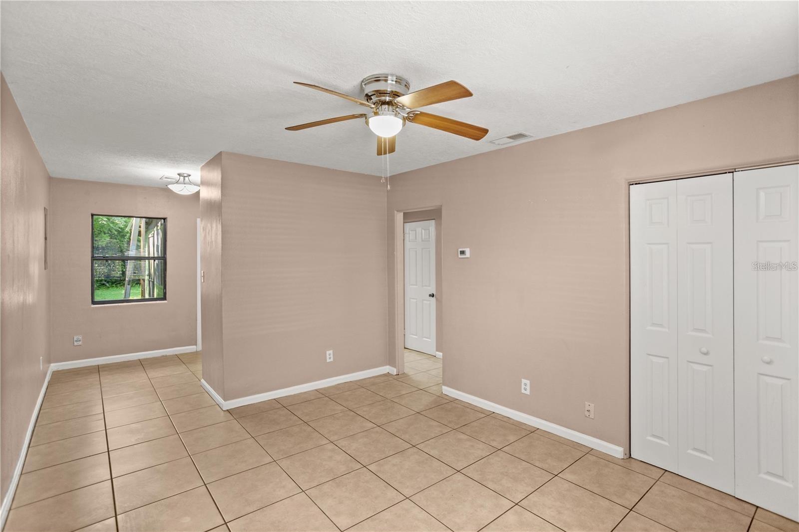 ORANGE VIEW - Residential Lease
