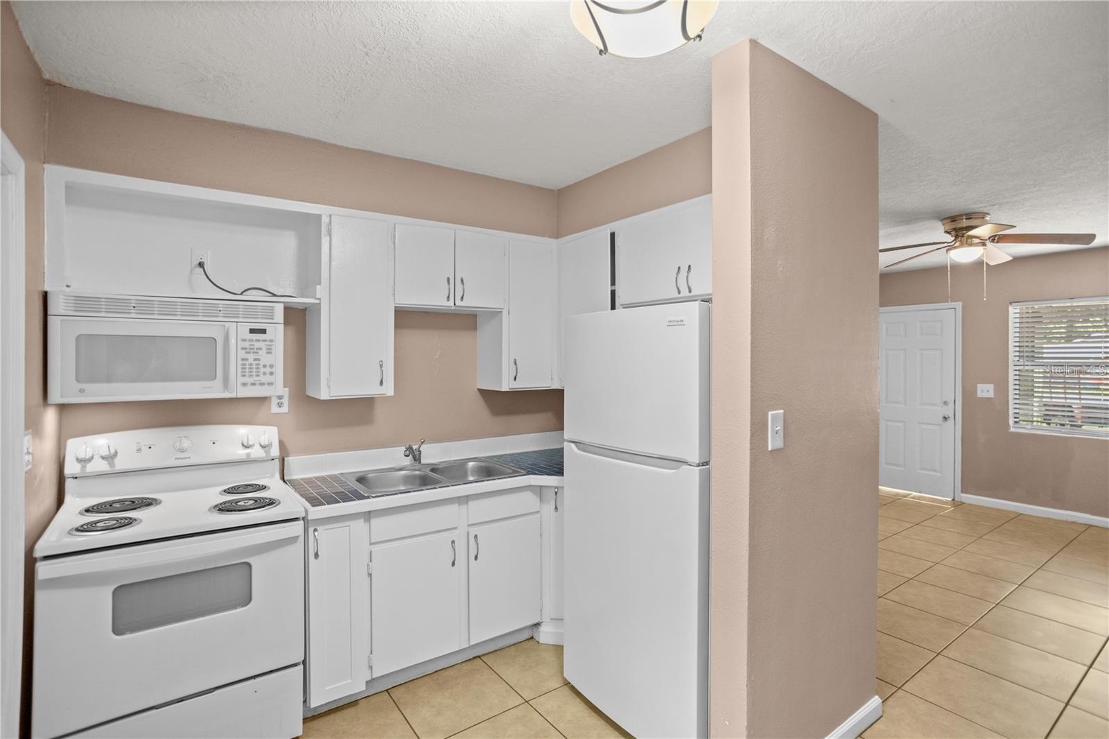 ORANGE VIEW - Residential Lease