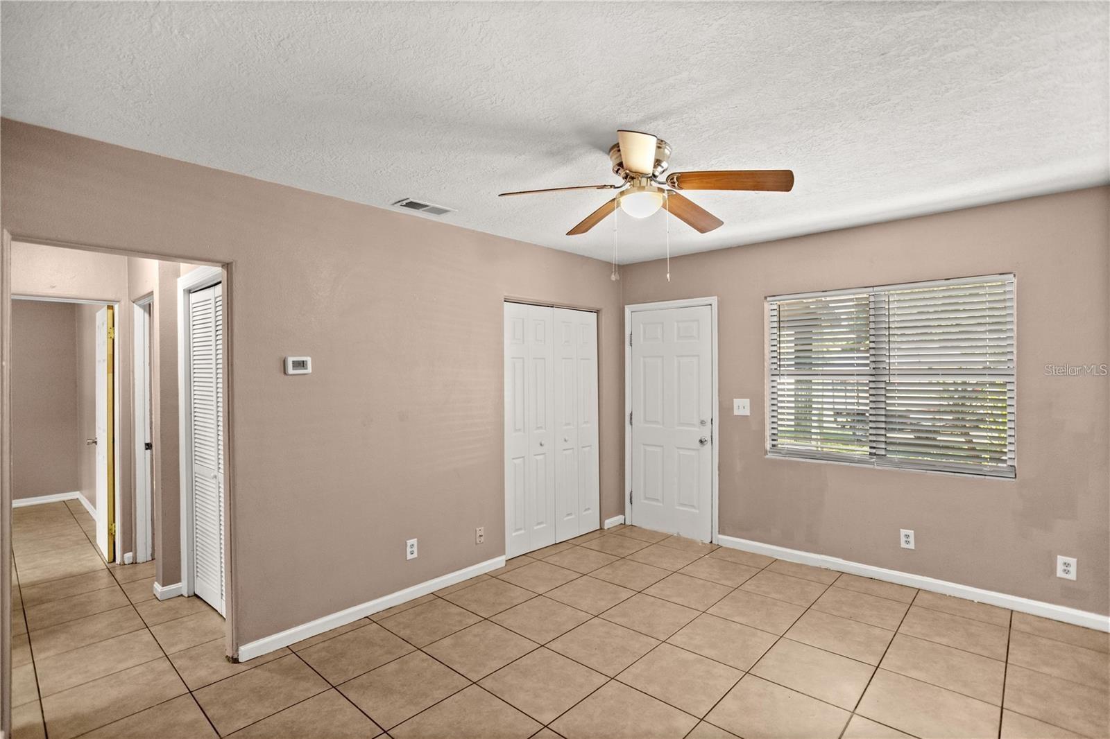 ORANGE VIEW - Residential Lease