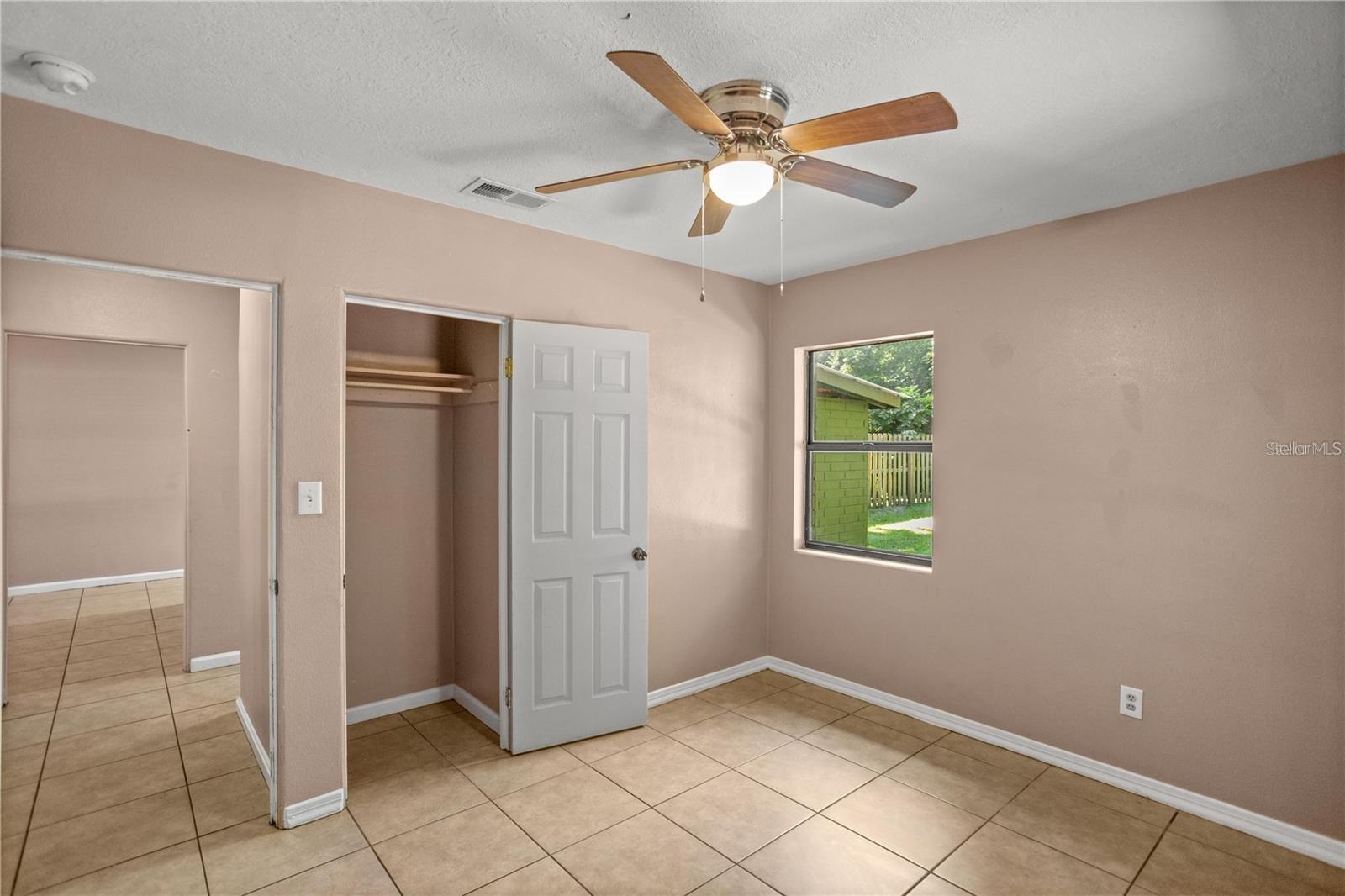 ORANGE VIEW - Residential Lease