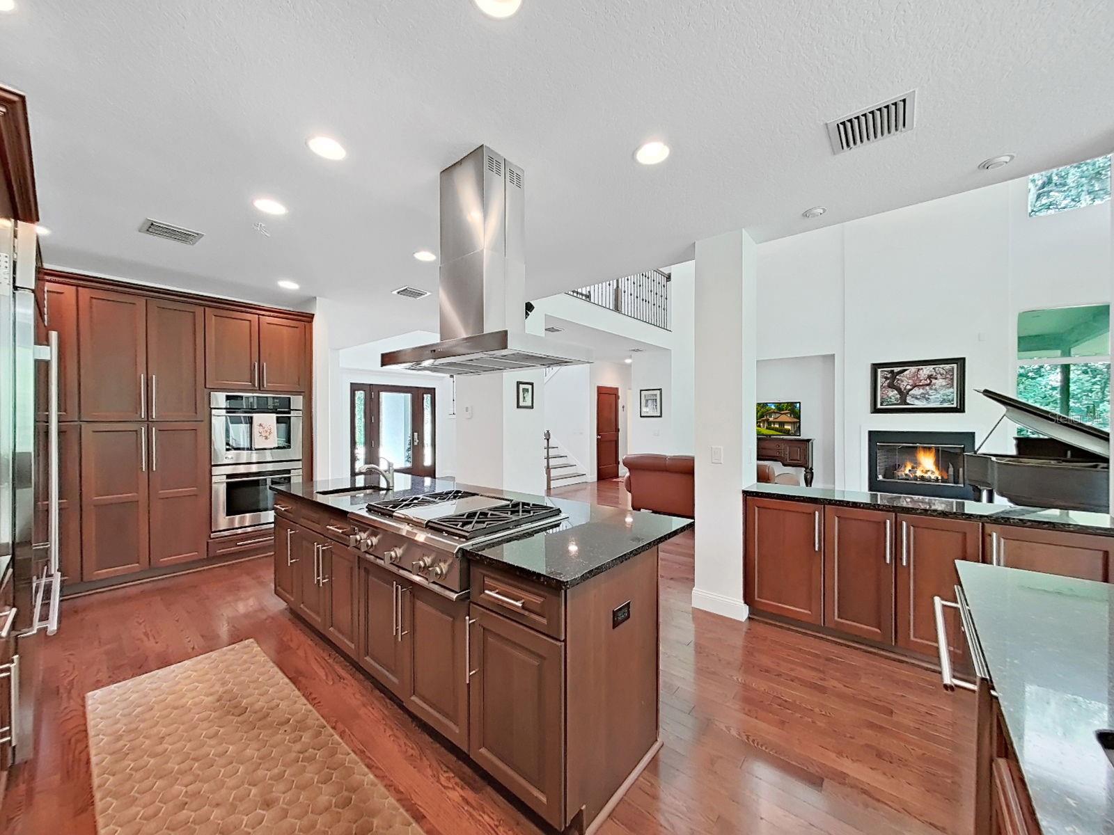 SCANLON COUNTRY ESTATES - Residential