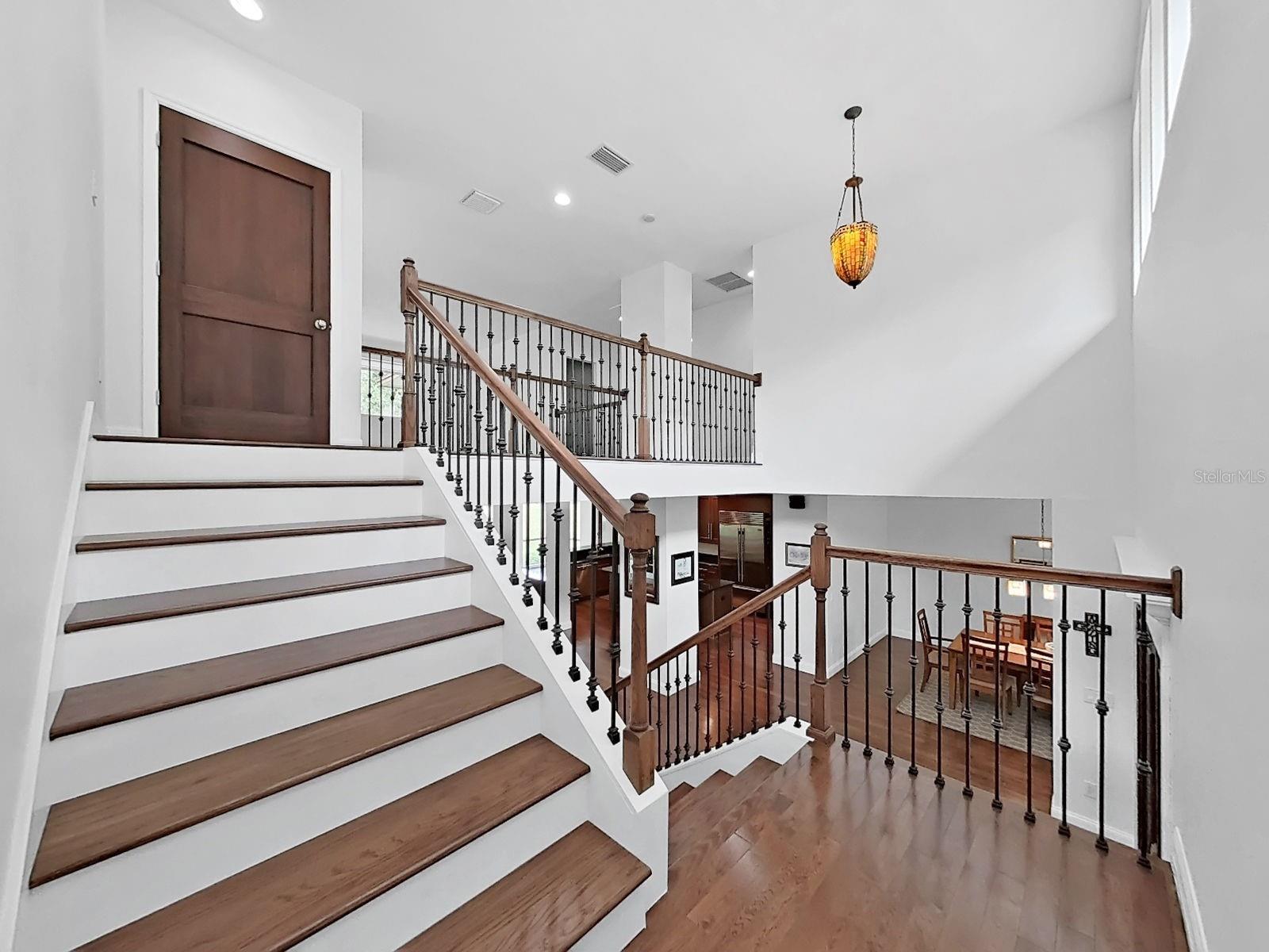 SCANLON COUNTRY ESTATES - Residential