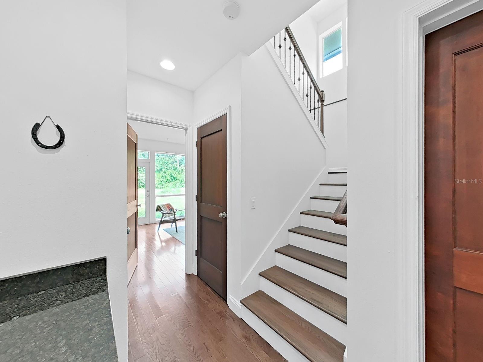 SCANLON COUNTRY ESTATES - Residential