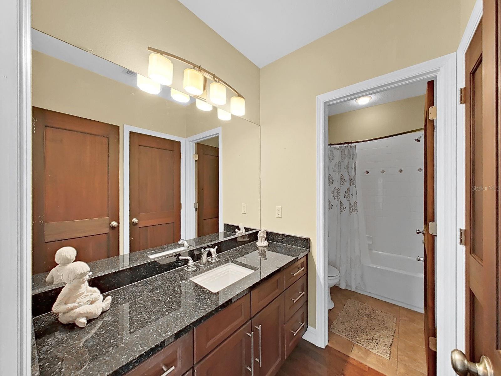 SCANLON COUNTRY ESTATES - Residential