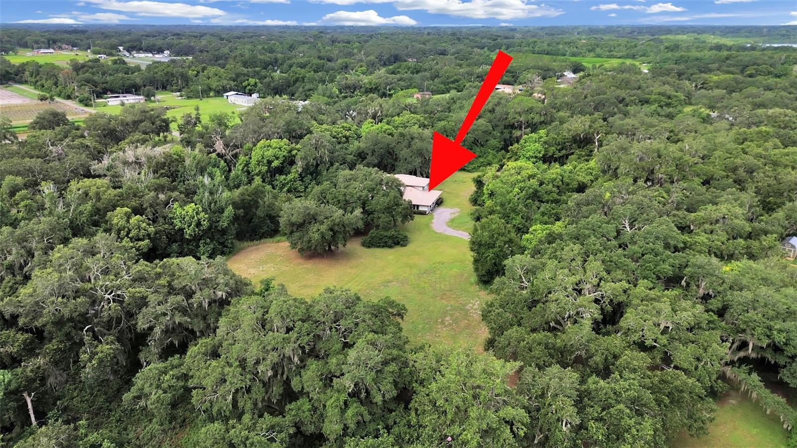 SCANLON COUNTRY ESTATES - Residential