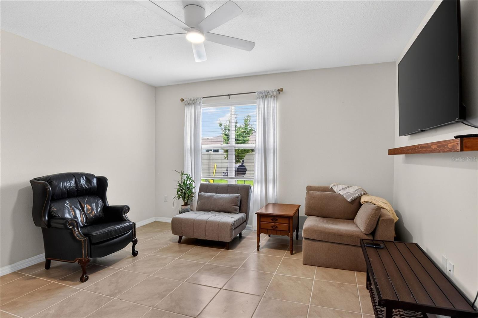 HAWTHORNE PH 1 - Residential
