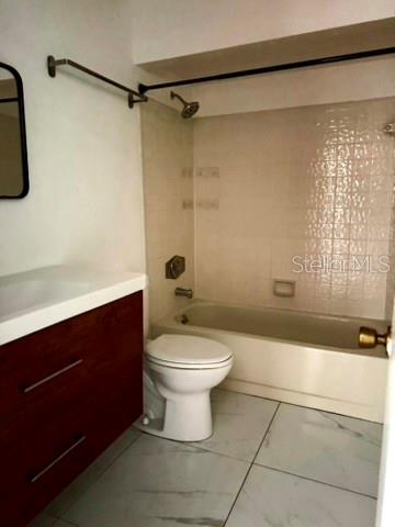 CLUB VILLAS AT WIMBLEDON PARK - Residential Lease