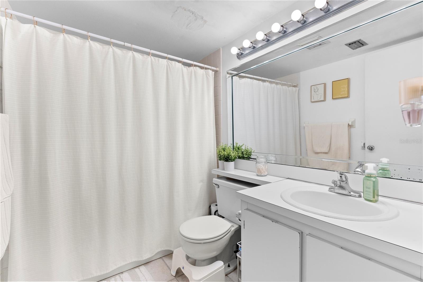CLUB AT ORLANDO PH 14 - Residential