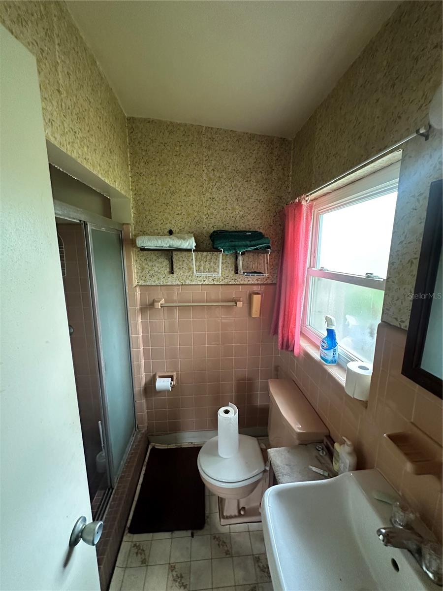 DOVER SHORES SEVENTH ADD - Residential