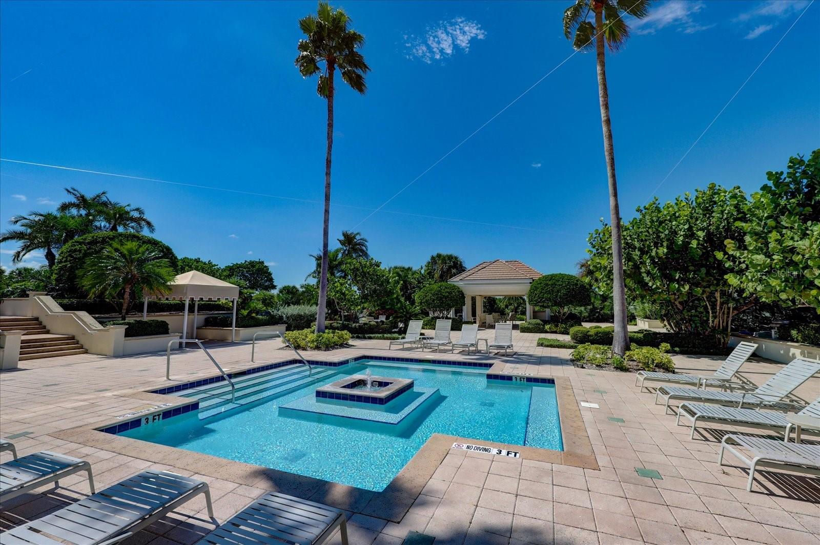 GRANDE ON SAND KEY - Residential