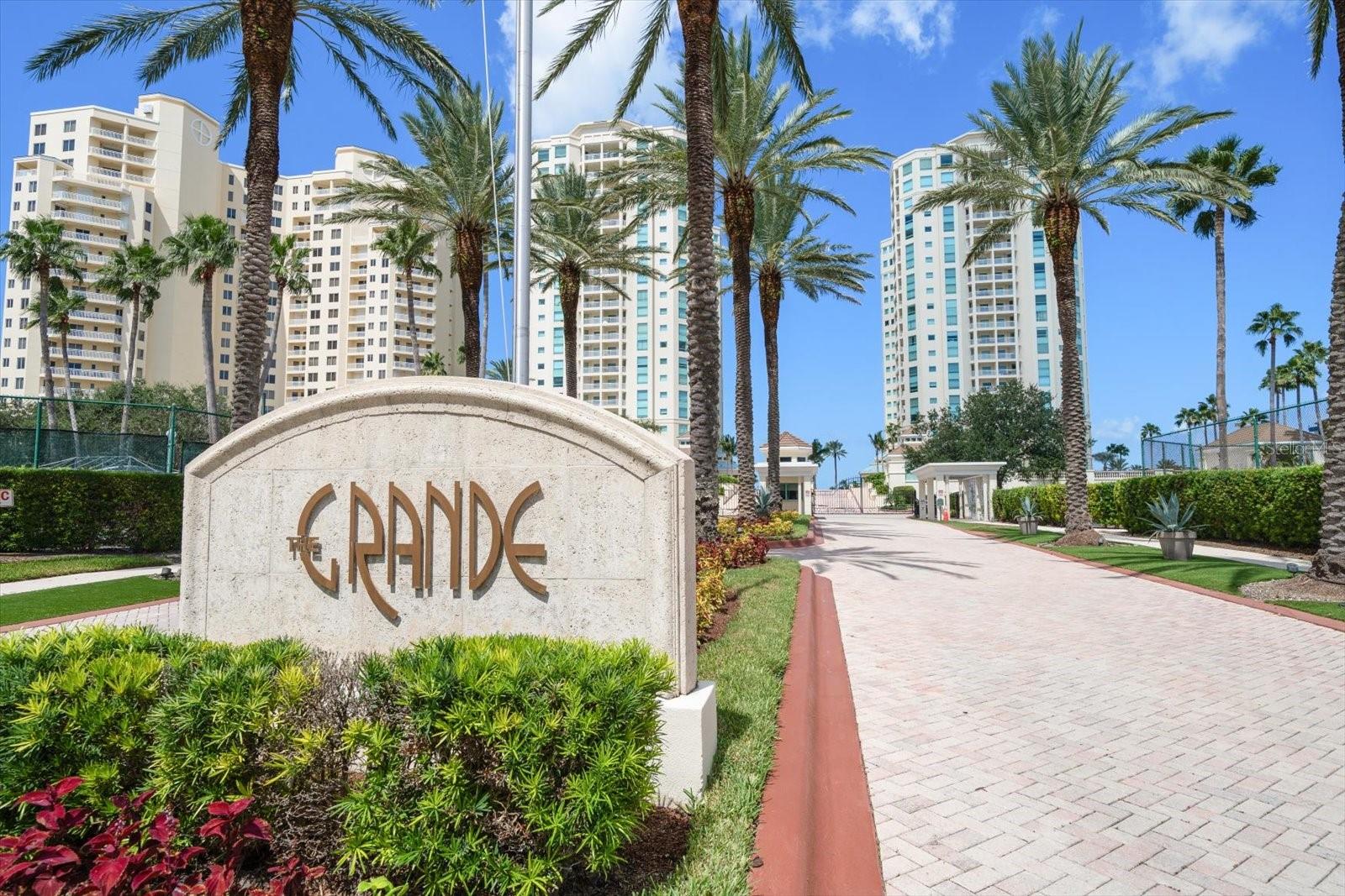 GRANDE ON SAND KEY - Residential