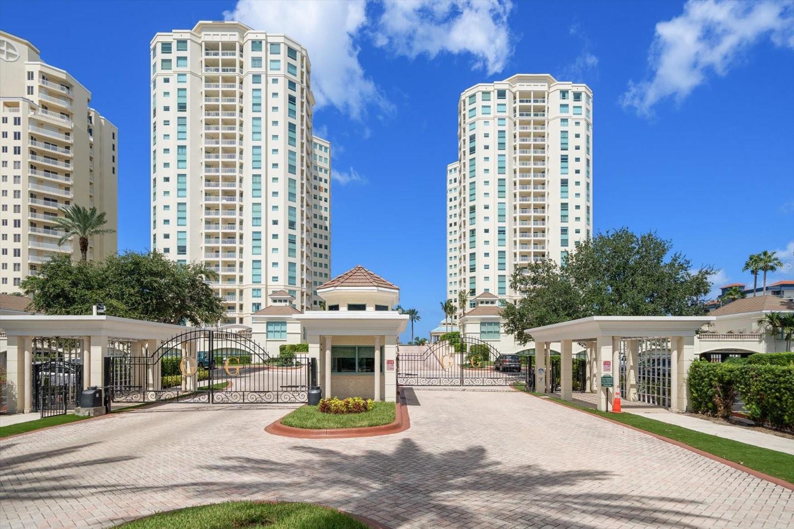 GRANDE ON SAND KEY - Residential