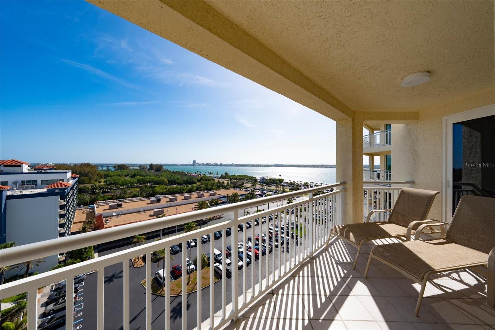 GRANDE ON SAND KEY - Residential